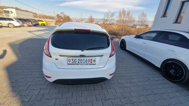 Ford Fiesta ЛИЗИНГ, снимка 4 - Автомобили и джипове - 48125331