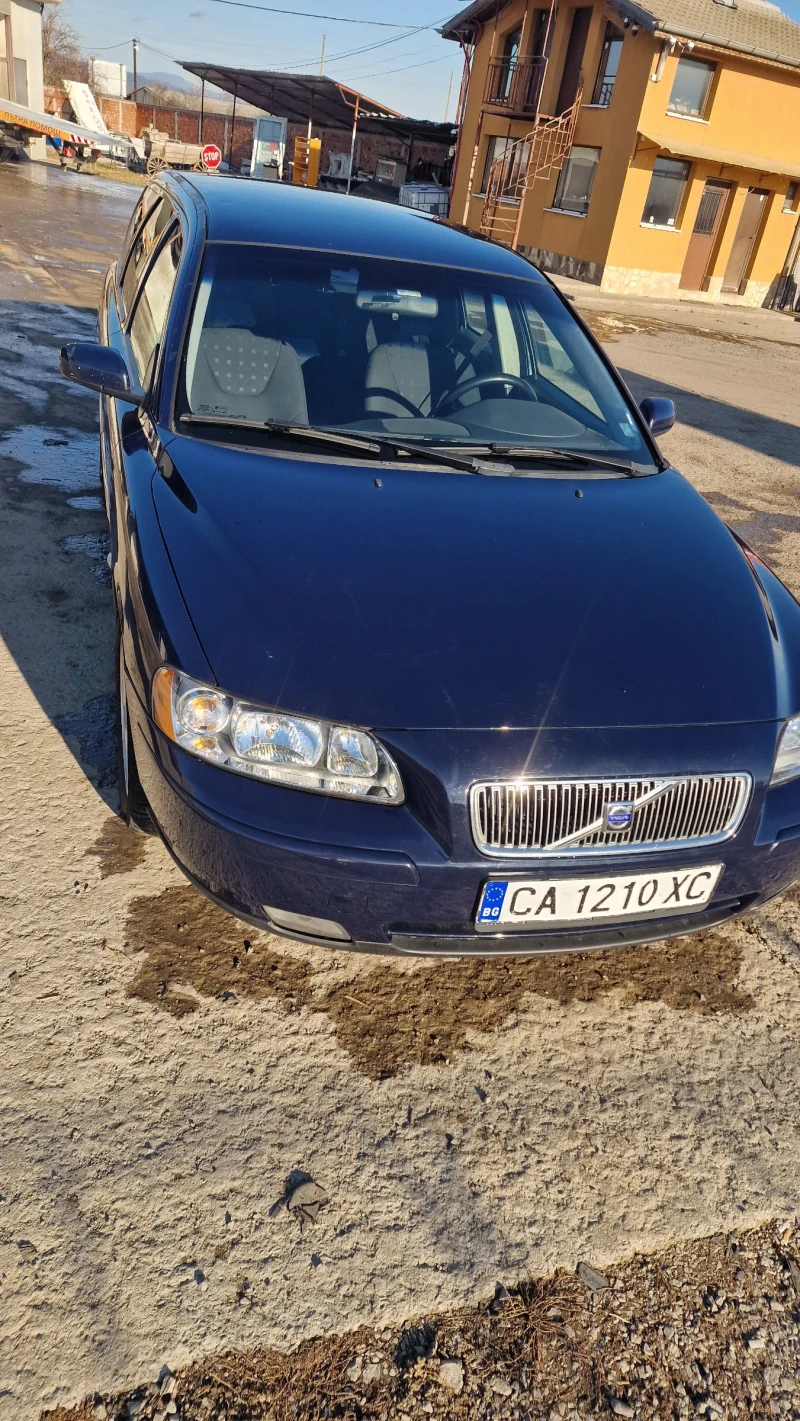 Volvo V70, снимка 1 - Автомобили и джипове - 48129749