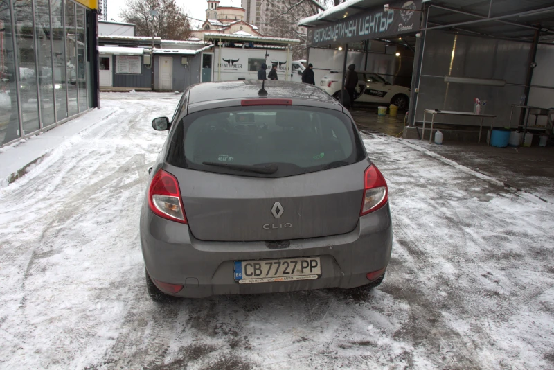 Renault Clio, снимка 4 - Автомобили и джипове - 48676466