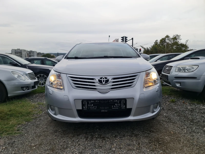 Toyota Avensis КАТО ЧИСТО НОВА, снимка 2 - Автомобили и джипове - 48745080