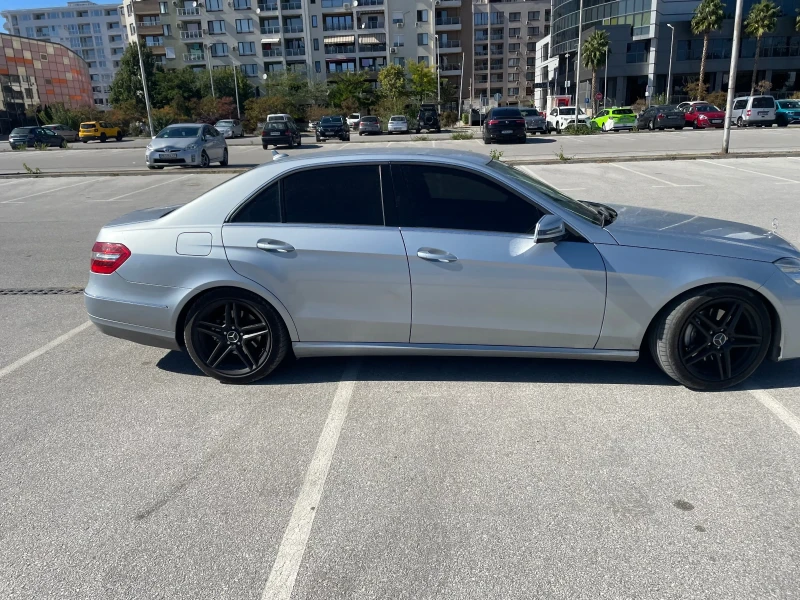 Mercedes-Benz E 300, снимка 3 - Автомобили и джипове - 52727827