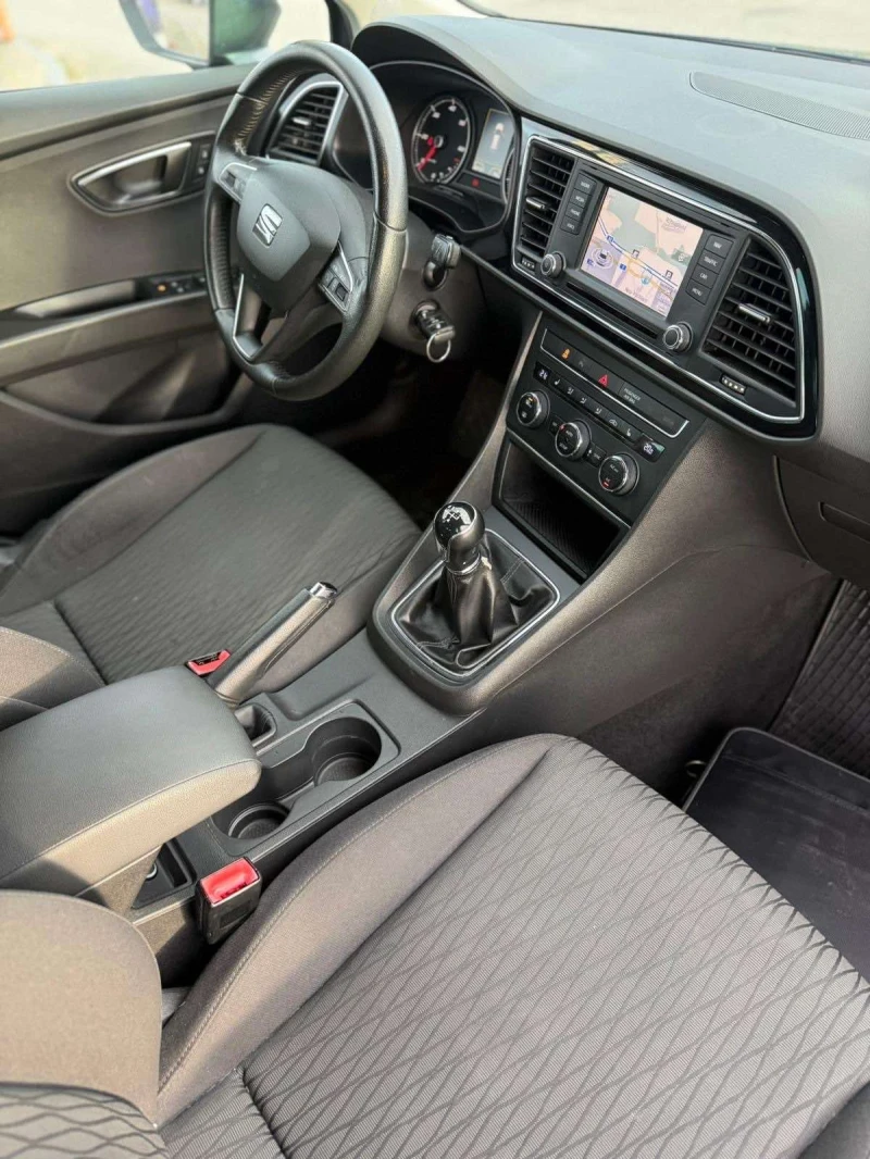 Seat Leon 1.6 TDI, снимка 6 - Автомобили и джипове - 52377765