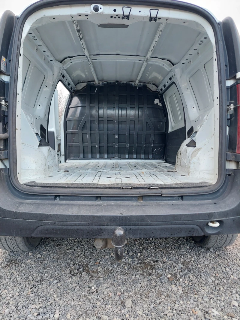 Dacia Logan 1.5, снимка 11 - Автомобили и джипове - 53021849