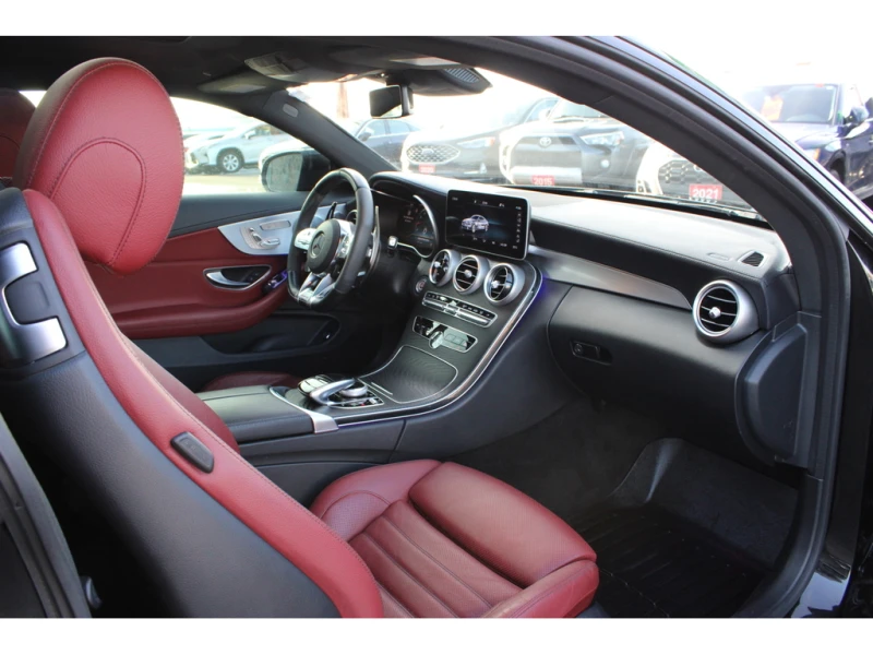 Mercedes-Benz C 43 AMG AMG Pack* 4Matic* PANO* FULL* Blind Spot* Keyless*, снимка 11 - Автомобили и джипове - 53048051