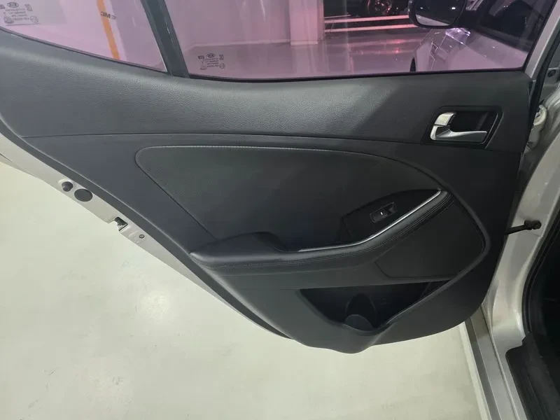 Kia K5 2.0 | Mobile.bg � ����������� 17