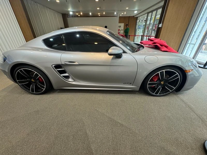 Porsche Cayman 2.5 GTS| 365к.с.| ВКЛ.ТЕХНОТЕСТ, снимка 7 - Автомобили и джипове - 55102378