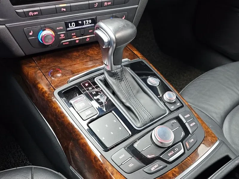 Audi A7 3.0 TDI Quattro - САМО 30% АВАНС, снимка 17 - Автомобили и джипове - 55664831