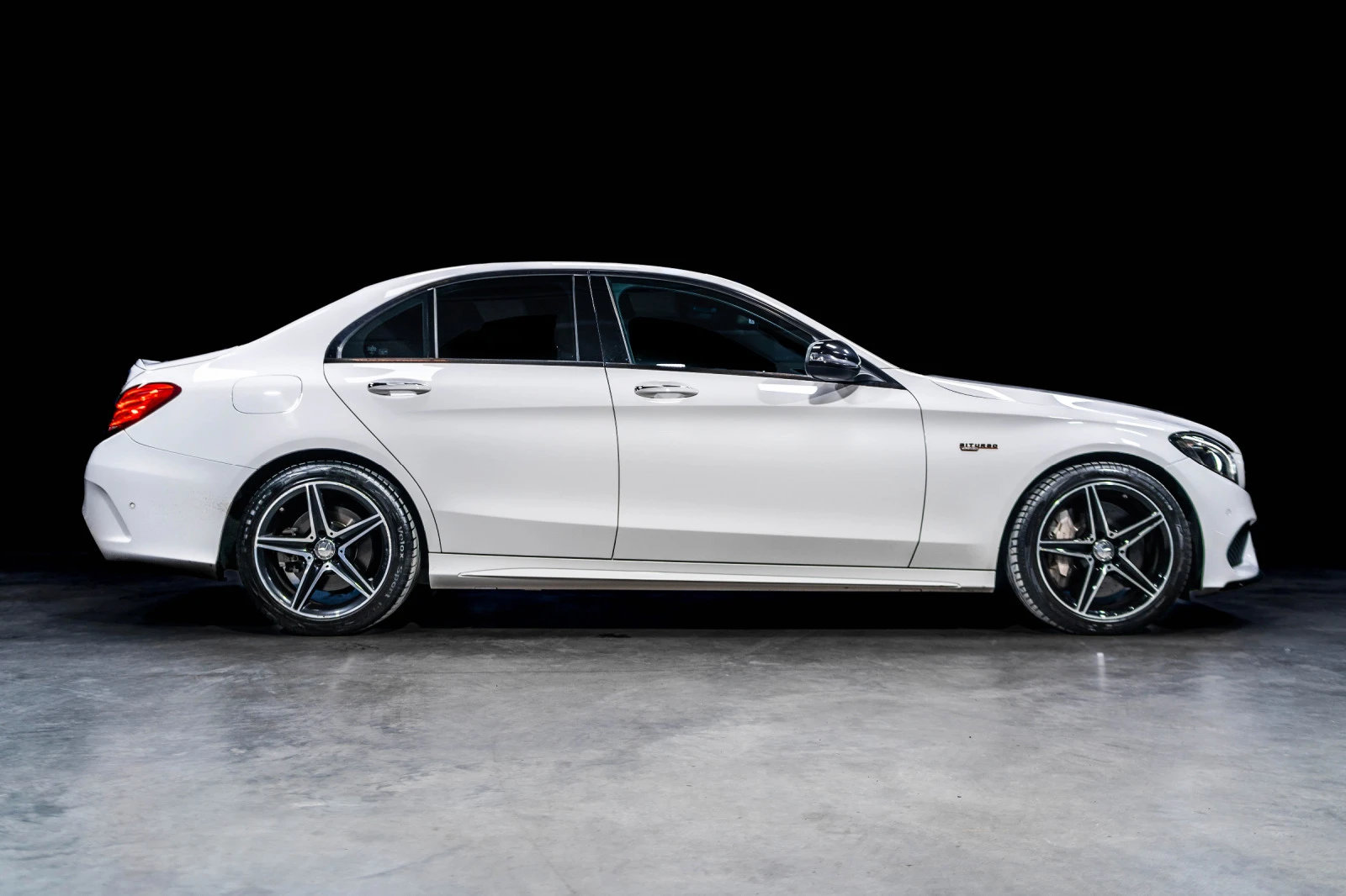 Mercedes-Benz C 43 AMG BURMESTER/ 4MATIC/ PANORAMA/KEYLESS-GO - изображение 6