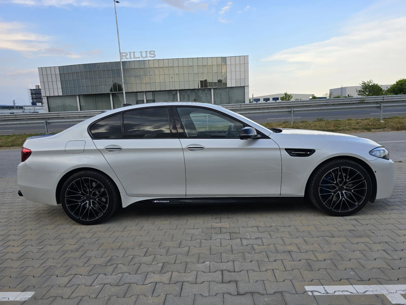 BMW 530 D Facelift.M pack.Head up.Softclose.360Camera - изображение 3