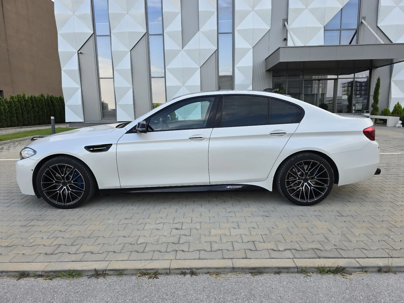 BMW 530 D Facelift.M pack.Head up.Softclose.360Camera - изображение 6