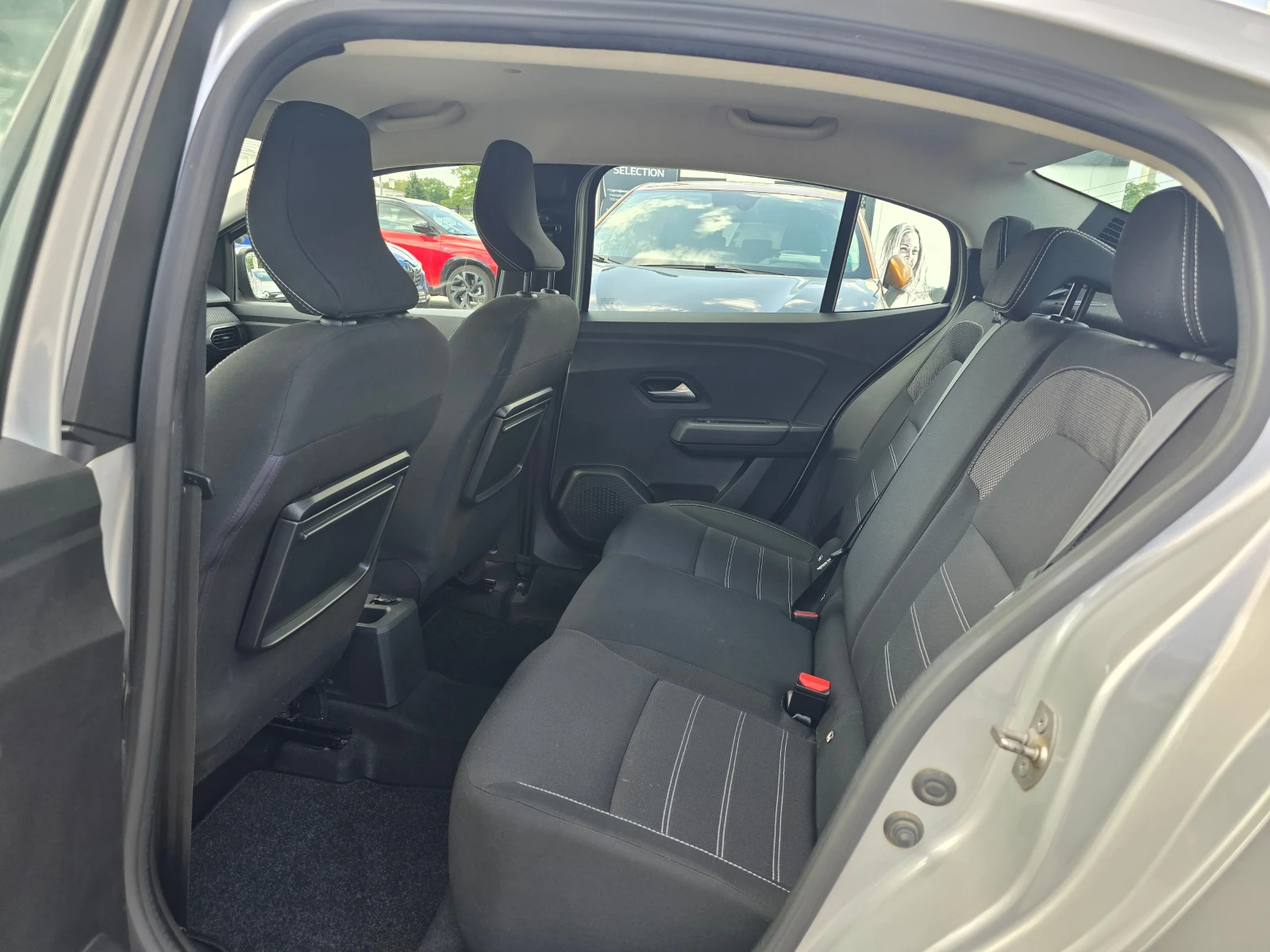 Dacia Logan 1.0 Tce LPG - изображение 7
