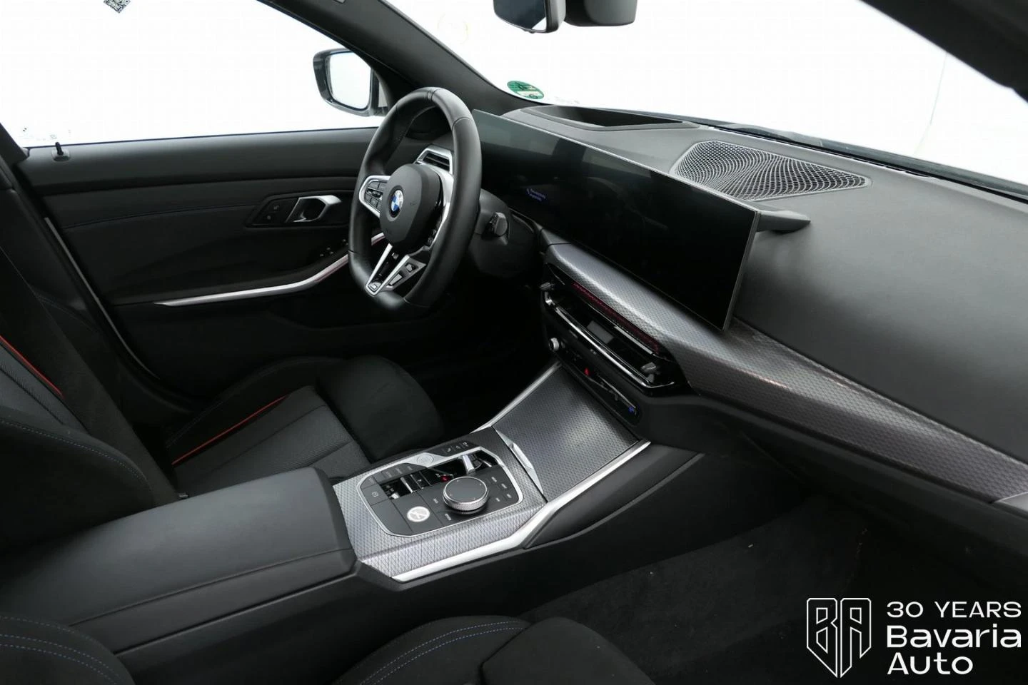 BMW 330 d xDrive Touring M Sport Paket - изображение 7