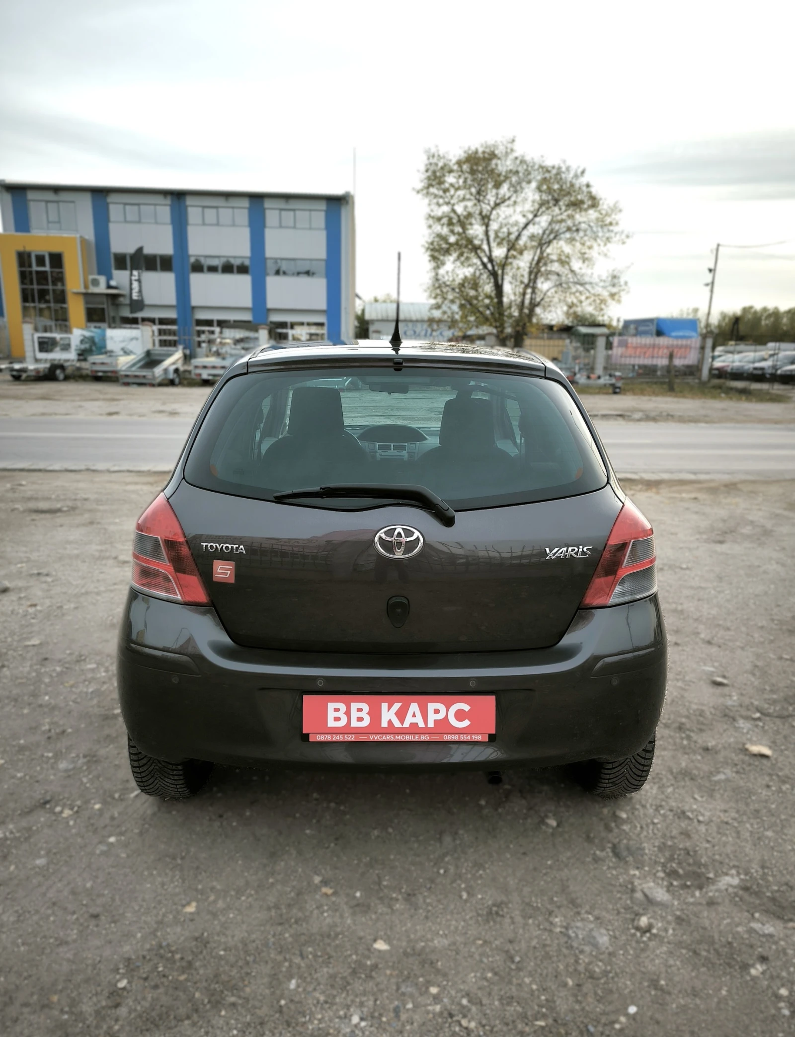 Toyota Yaris 1.3vvt FACELIFT EURO5 - изображение 3