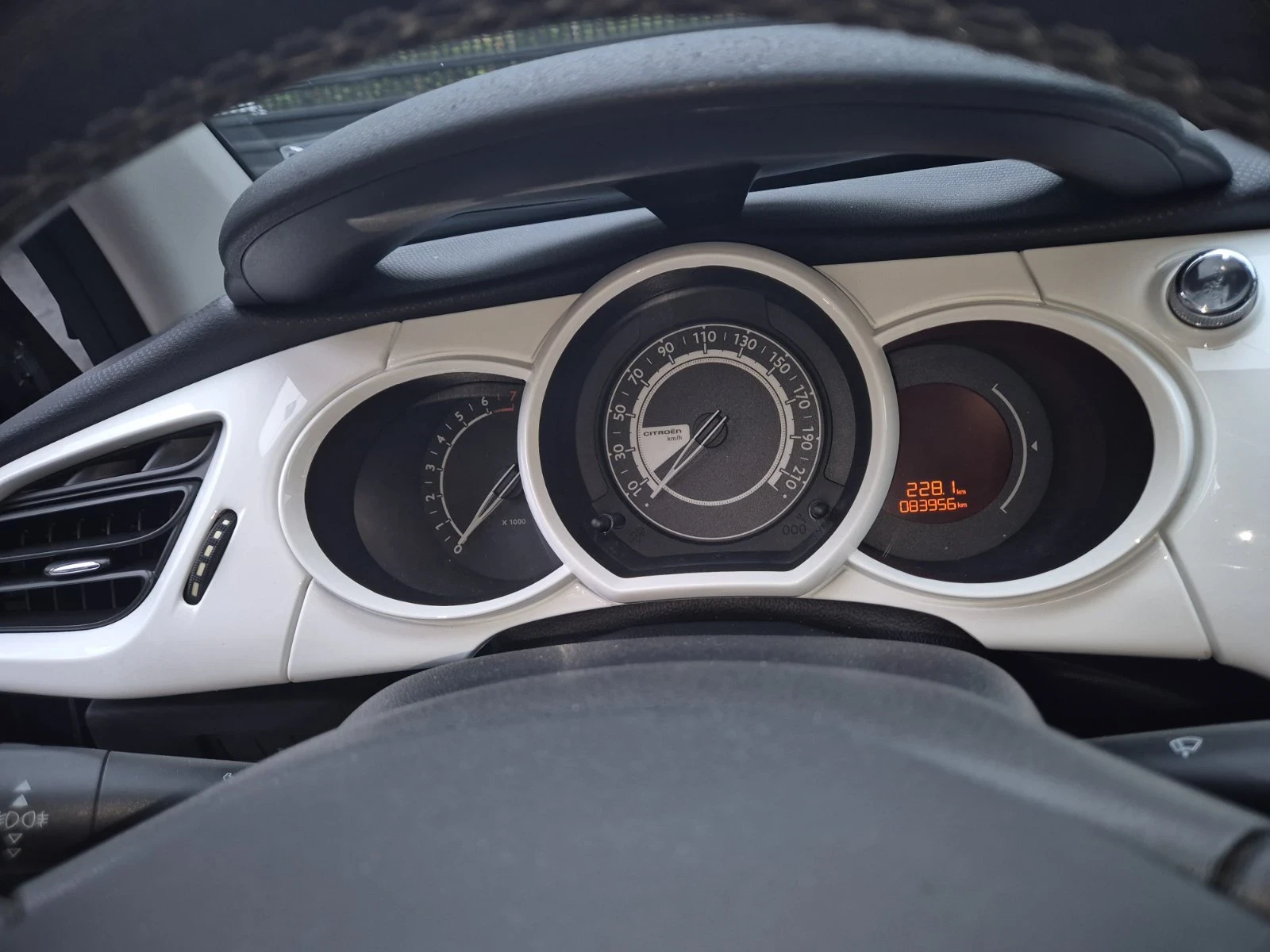 Citroen C3  - изображение 6