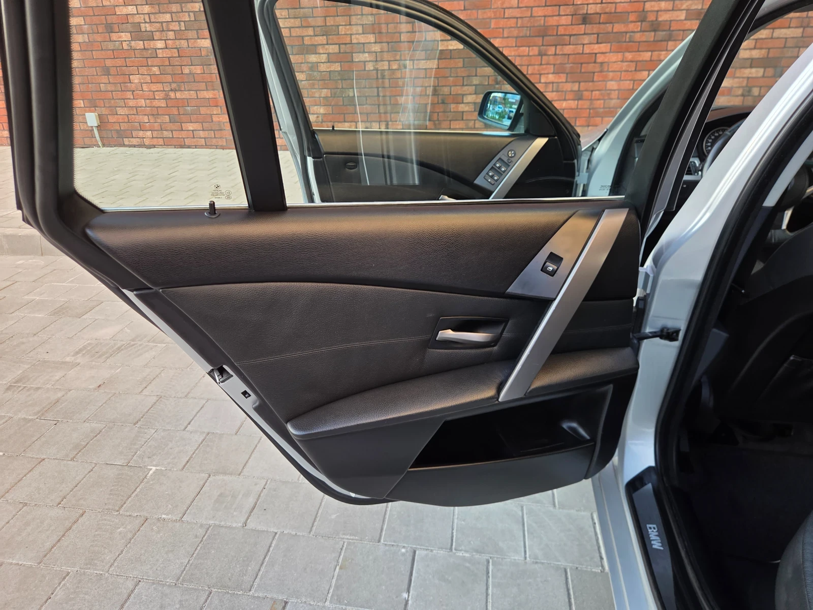 BMW 530, снимка 7 - Автомобили и джипове - 55075013