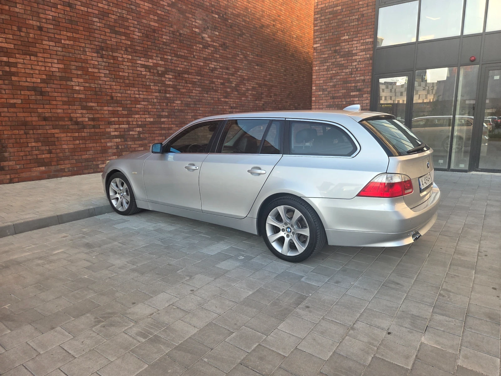 BMW 530, снимка 4 - Автомобили и джипове - 55075013