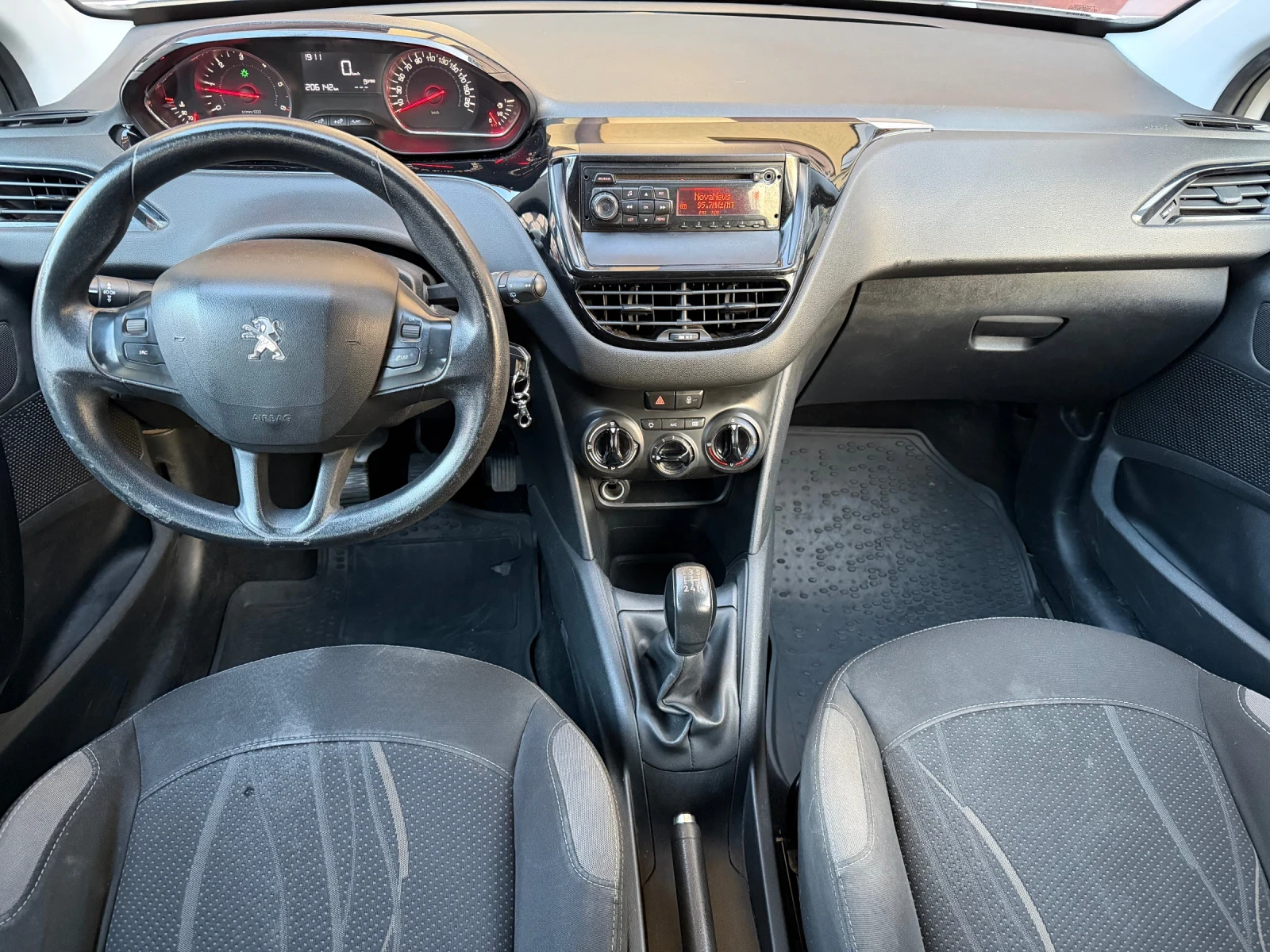 Peugeot 208 1.4d-68ps-206хил.км, снимка 7 - Автомобили и джипове - 53863648