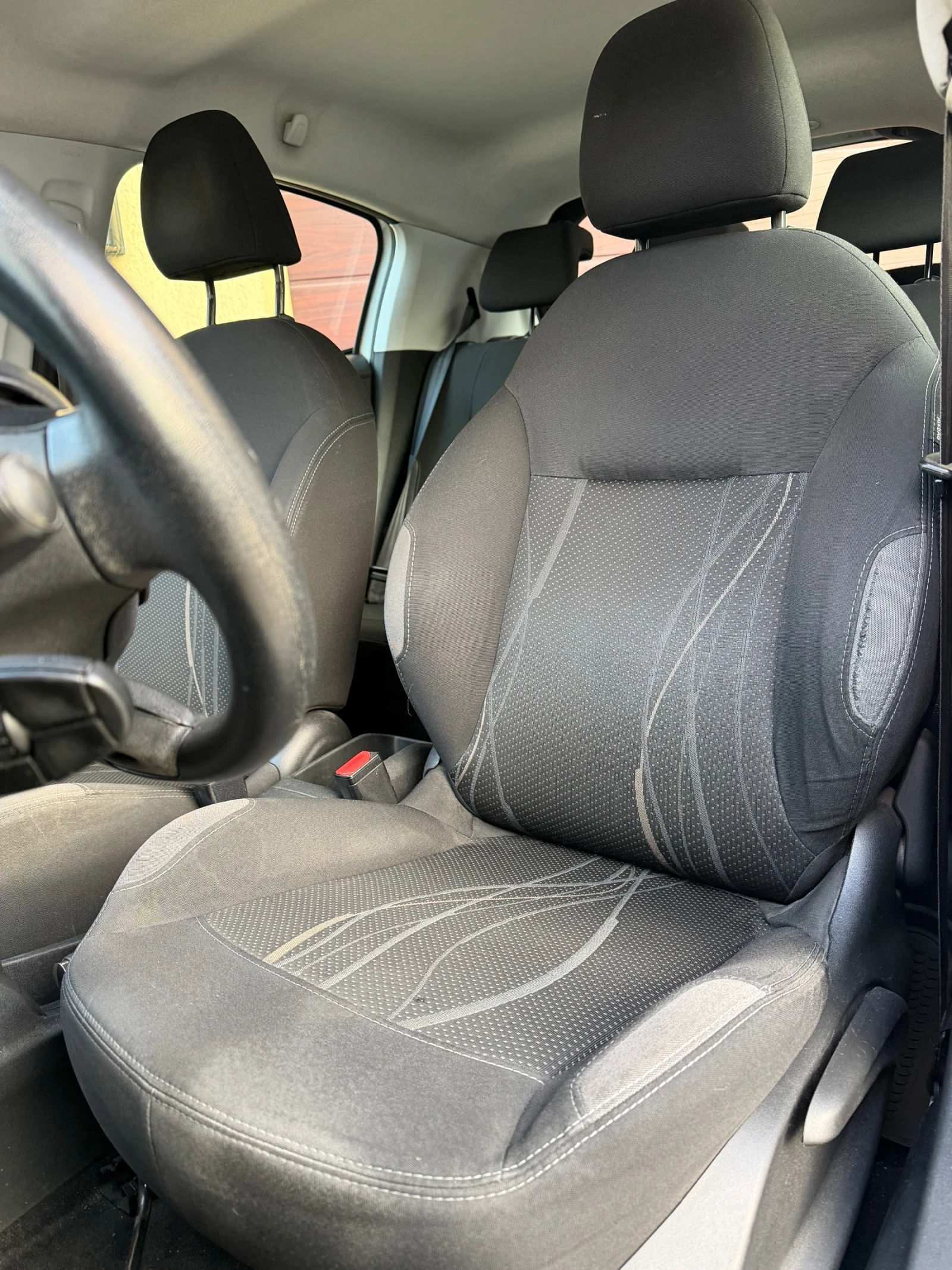 Peugeot 208 1.4d-68ps-206хил.км, снимка 8 - Автомобили и джипове - 53863648