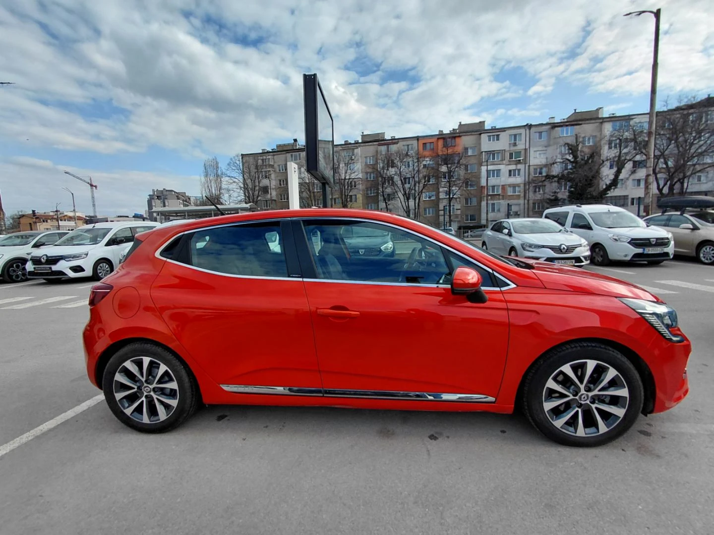 Renault Clio 1.6 E-Tech Full Hybrid 145k.c.l, снимка 5 - Автомобили и джипове - 53994987
