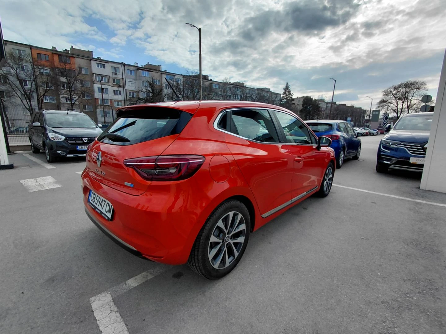 Renault Clio 1.6 E-Tech Full Hybrid 145k.c.l, снимка 8 - Автомобили и джипове - 53994987