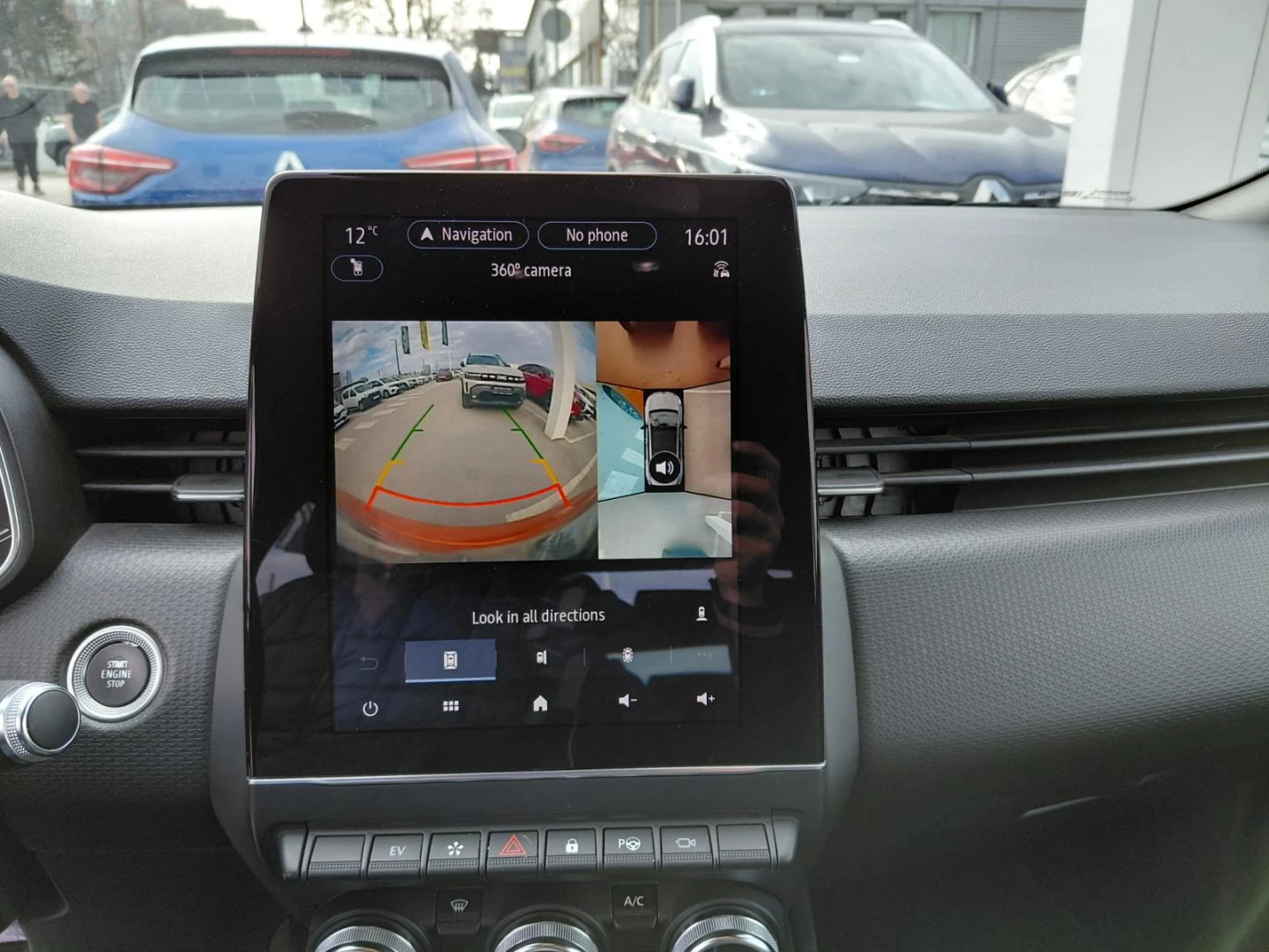 Renault Clio 1.6 E-Tech Full Hybrid 145k.c.l, снимка 17 - Автомобили и джипове - 53994987