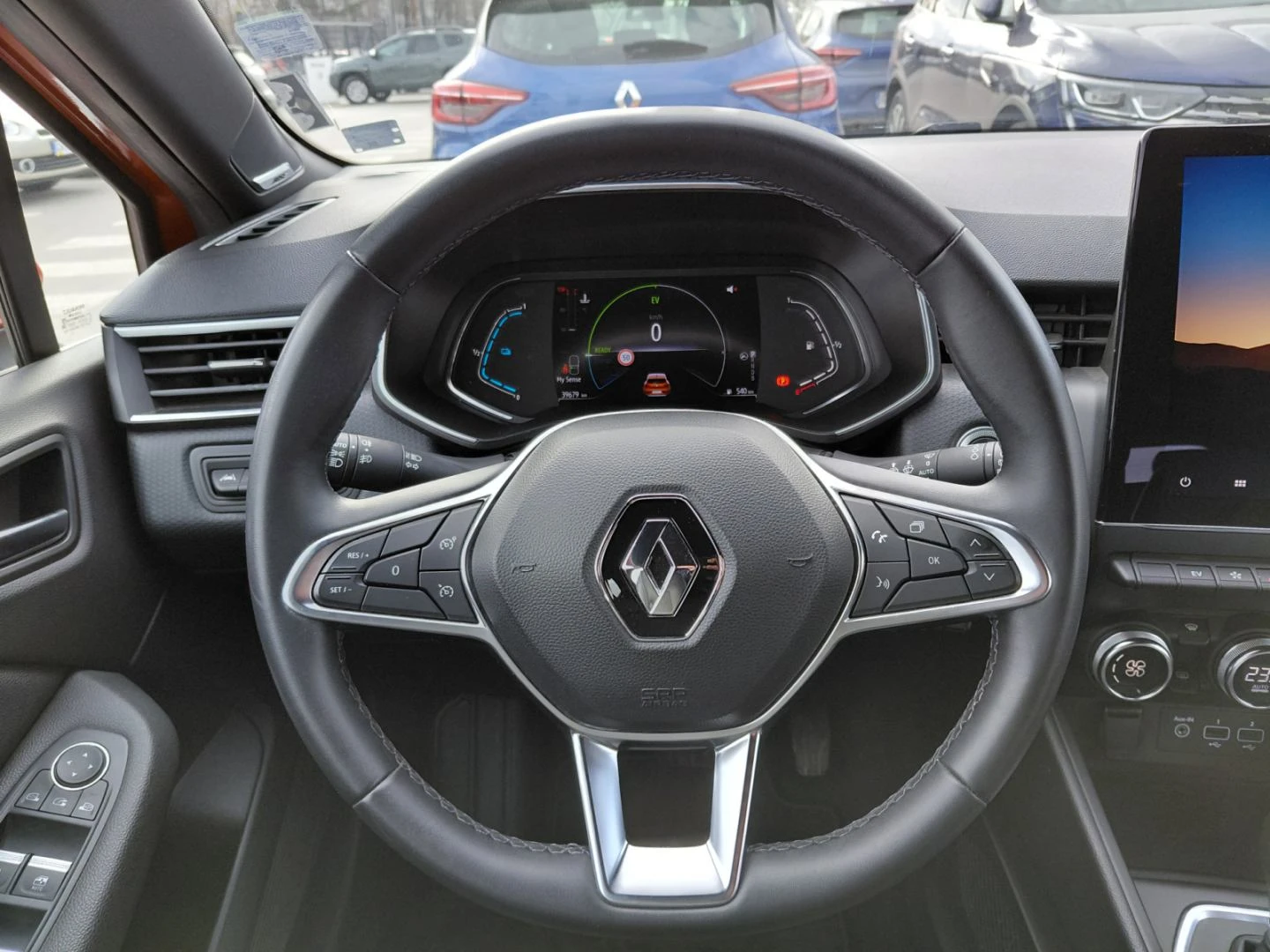 Renault Clio 1.6 E-Tech Full Hybrid 145k.c.l, снимка 15 - Автомобили и джипове - 53994987