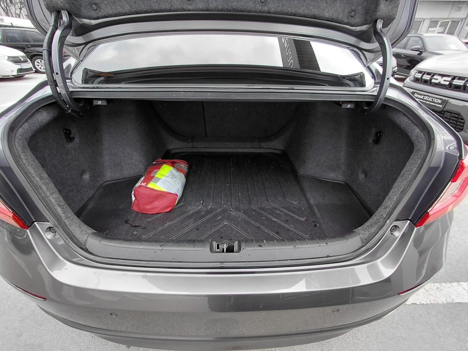 Honda Accord 1.5 VVT-i/194к.с, снимка 17 - Автомобили и джипове - 54049779