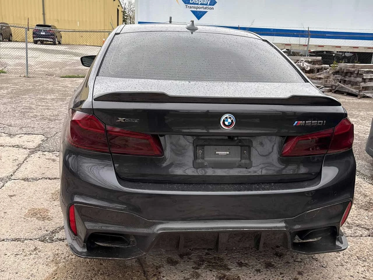 BMW 550 M550i xDrive  CARFAX, снимка 4 - Автомобили и джипове - 54369869