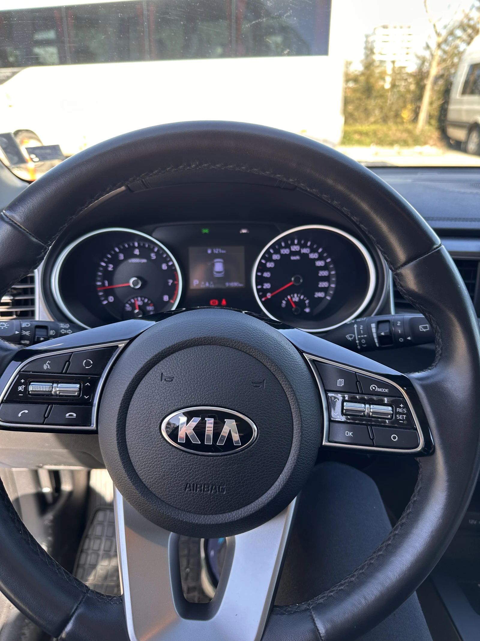 Kia Ceed, снимка 10 - Автомобили и джипове - 54459320