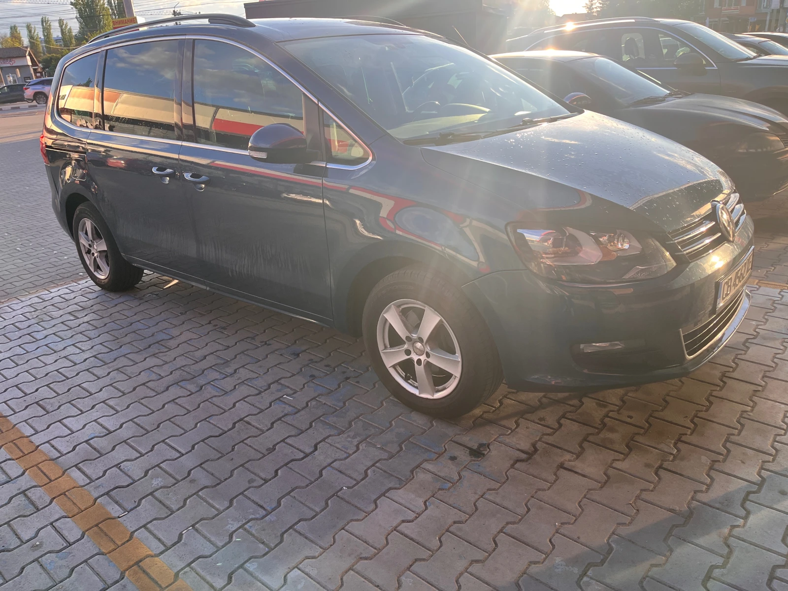 VW Sharan, снимка 7 - Автомобили и джипове - 54571609