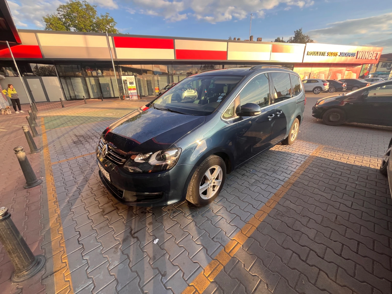 VW Sharan, снимка 6 - Автомобили и джипове - 54571609