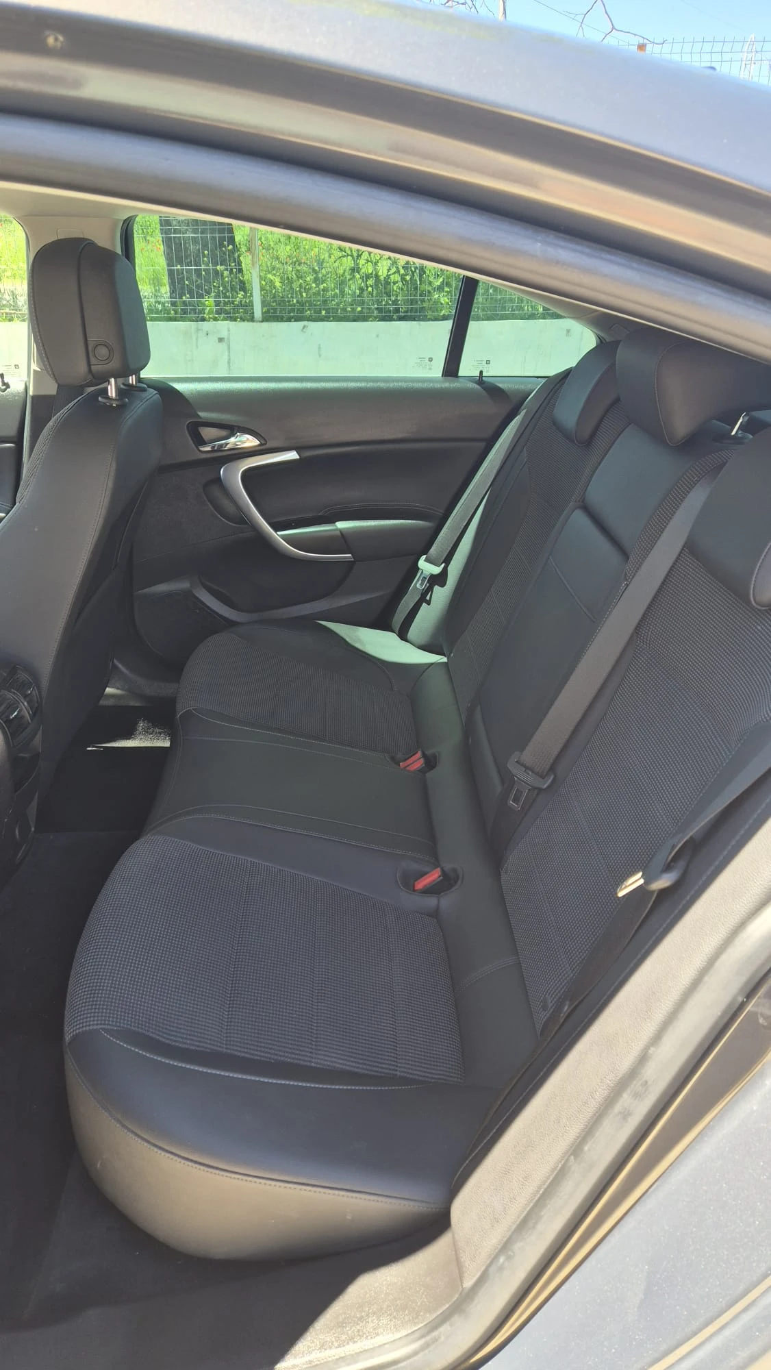 Opel Insignia 2.0 CDTI Navi Cosmo, снимка 9 - Автомобили и джипове - 54564309