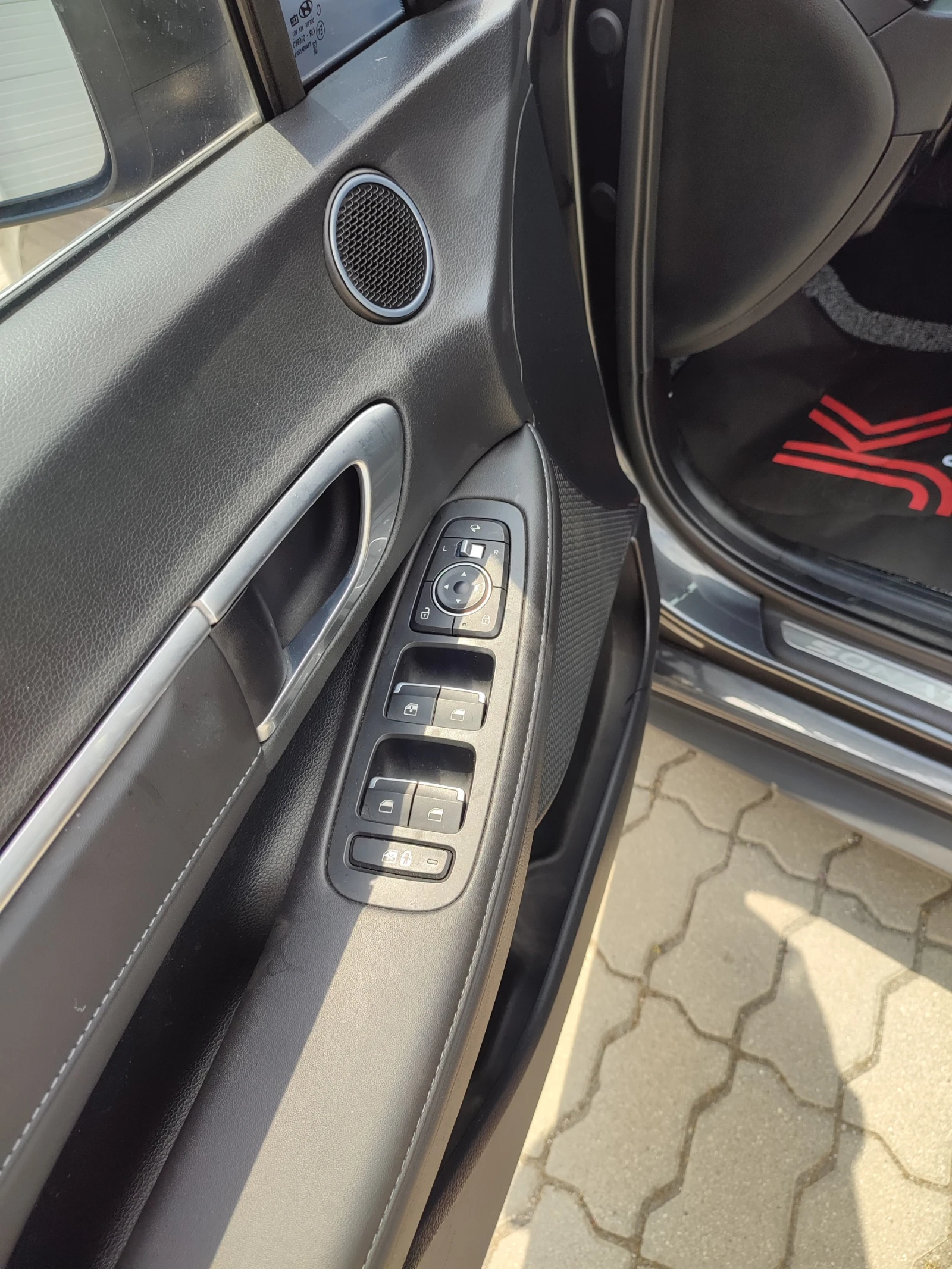 Hyundai Sonata Premium, снимка 15 - Автомобили и джипове - 54944264