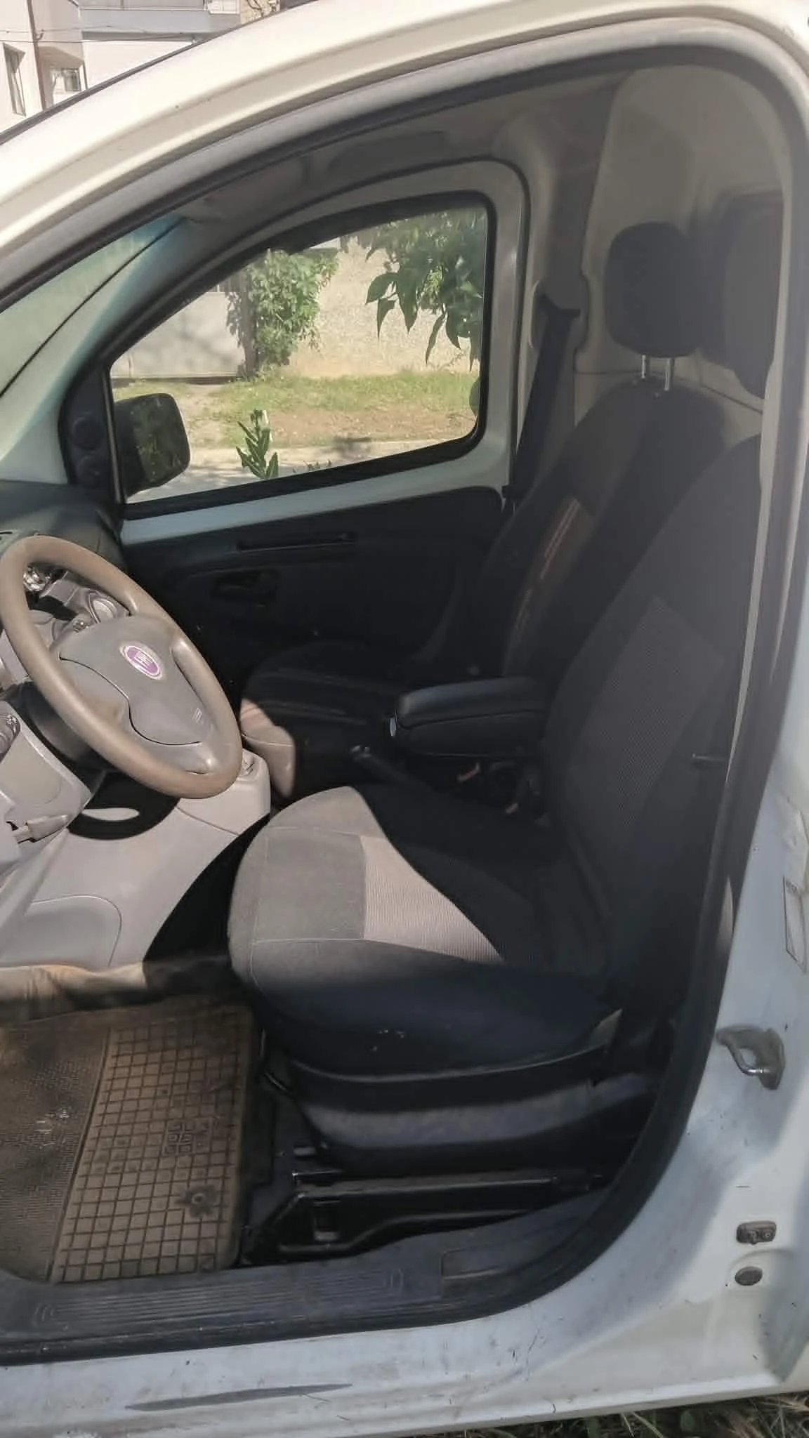 Fiat Fiorino, снимка 6 - Автомобили и джипове - 55080329