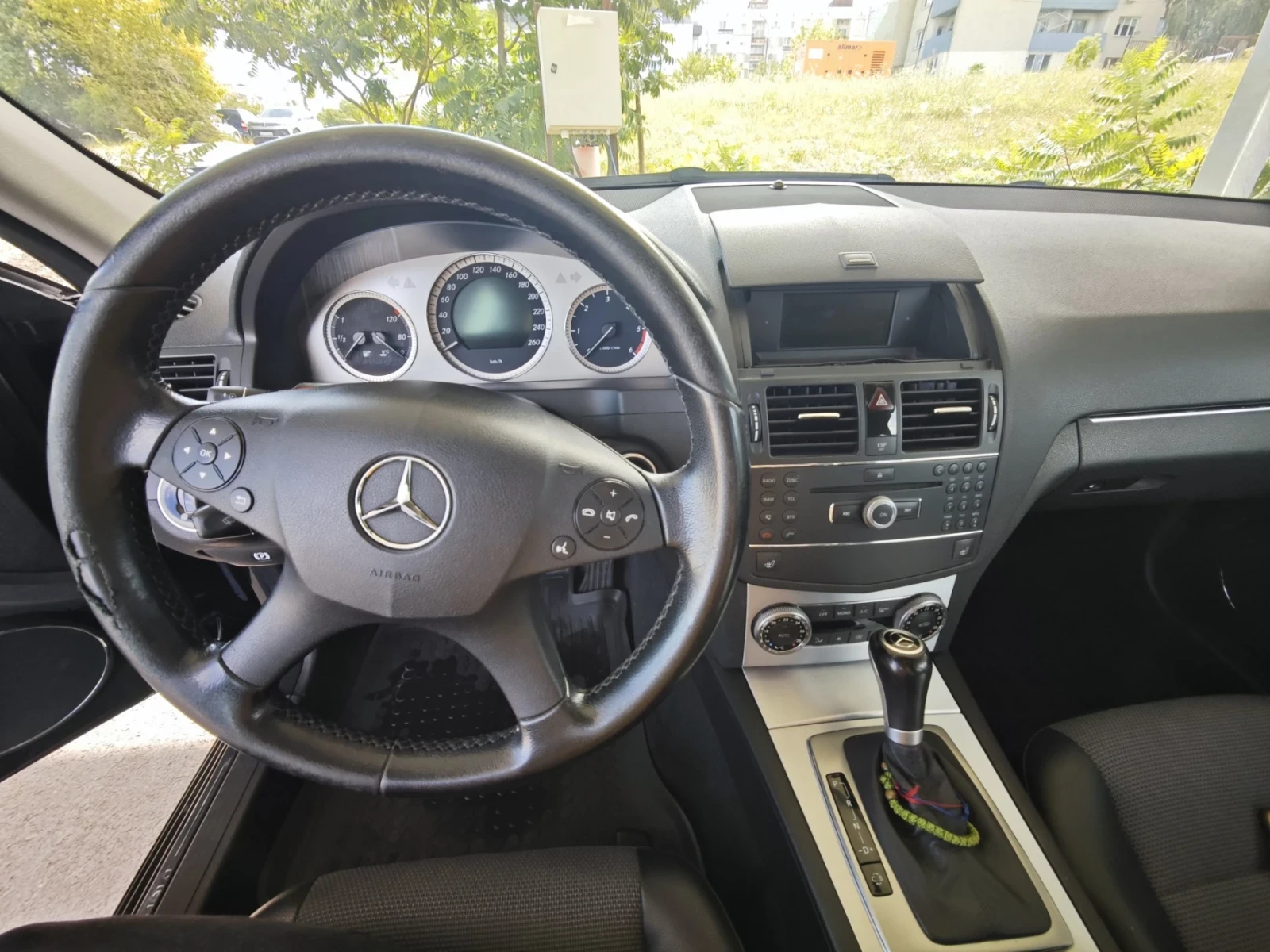 Mercedes-Benz C 220 Avangard, снимка 7 - Автомобили и джипове - 55482012