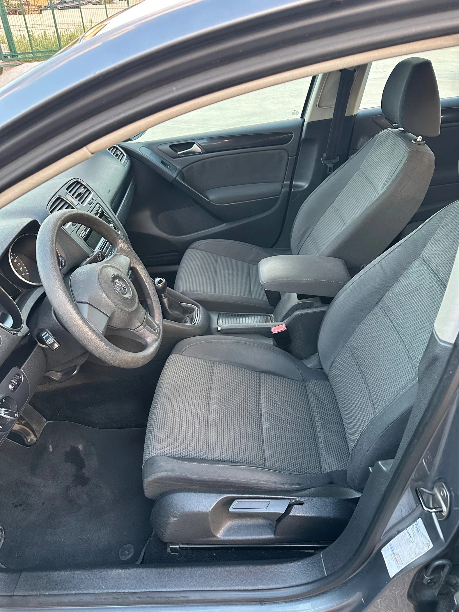 VW Golf, снимка 10 - Автомобили и джипове - 56121091