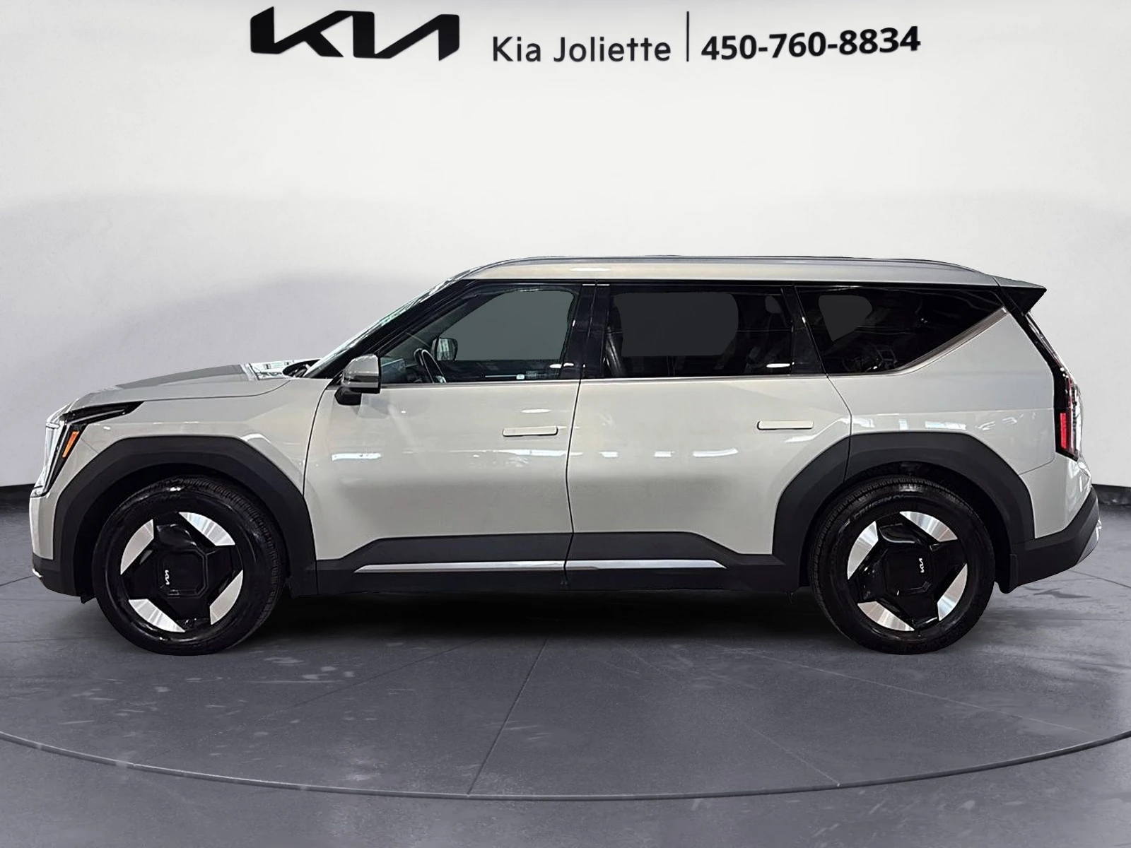 Kia EV9 Land AWD | 7 Места, снимка 3 - Автомобили и джипове - 56121783