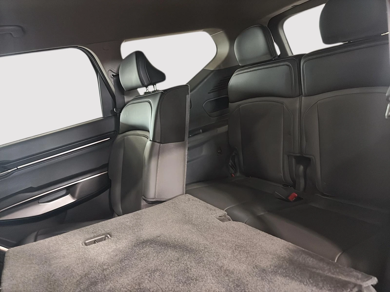 Kia EV9 Land AWD | 7 Места, снимка 8 - Автомобили и джипове - 56121783
