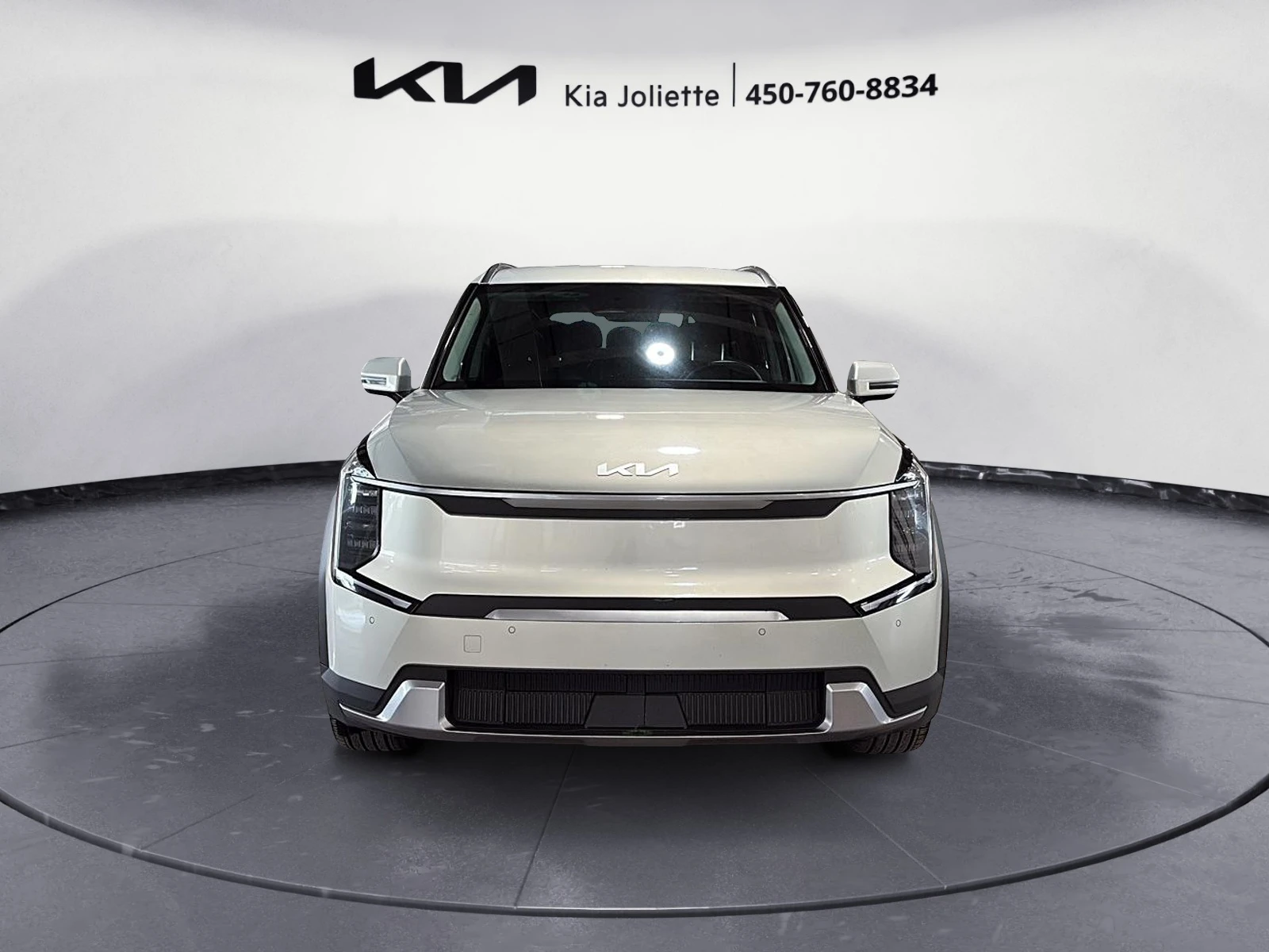 Kia EV9 Land AWD | 7 Места, снимка 2 - Автомобили и джипове - 56121783