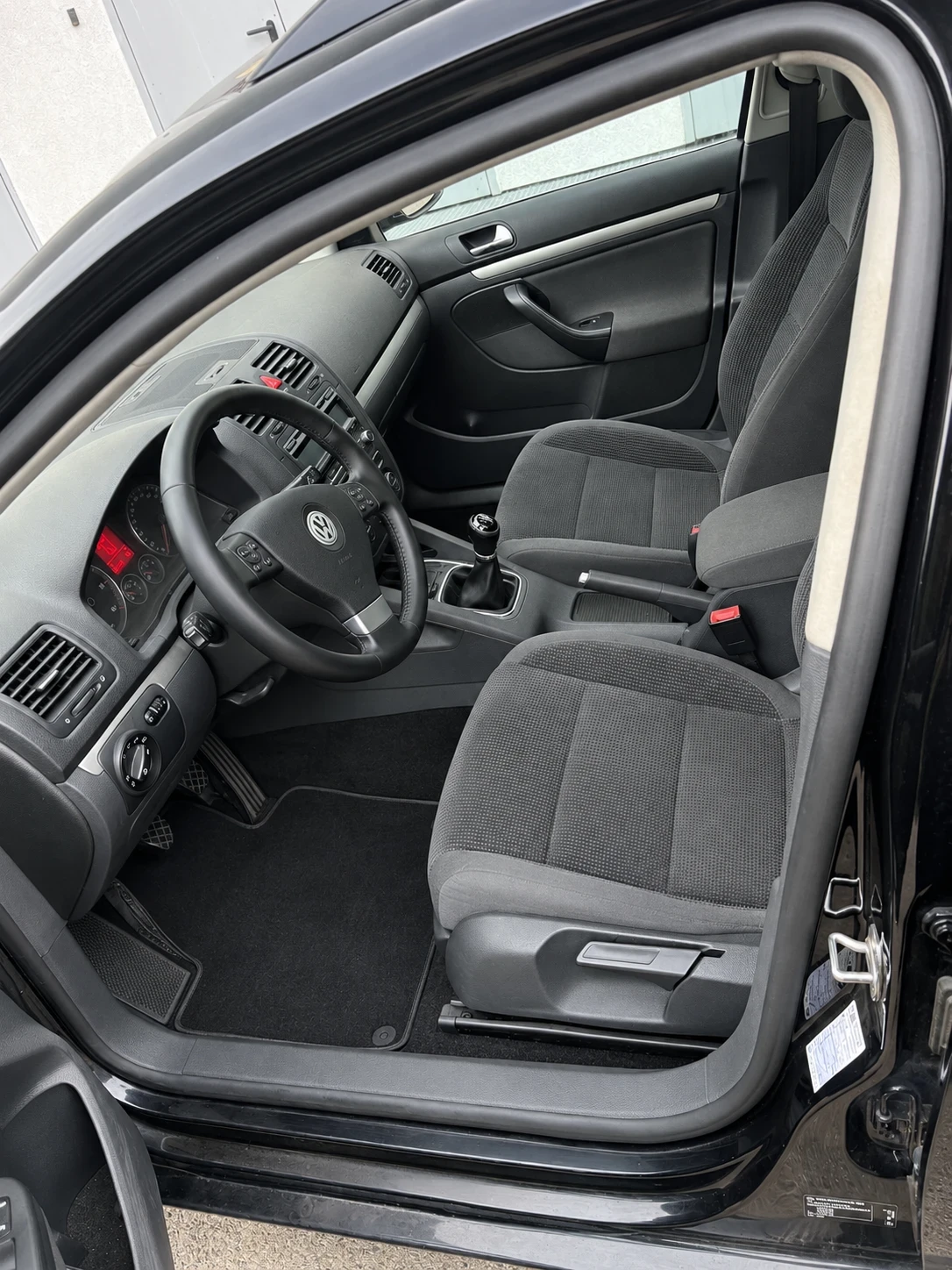 VW Golf, снимка 3 - Автомобили и джипове - 56479070