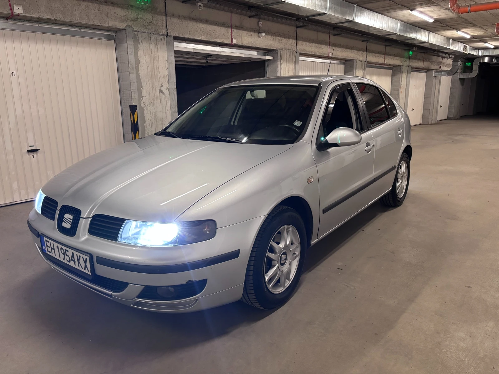 Seat Leon 1.9 TDI, снимка 3 - Автомобили и джипове - 56648156