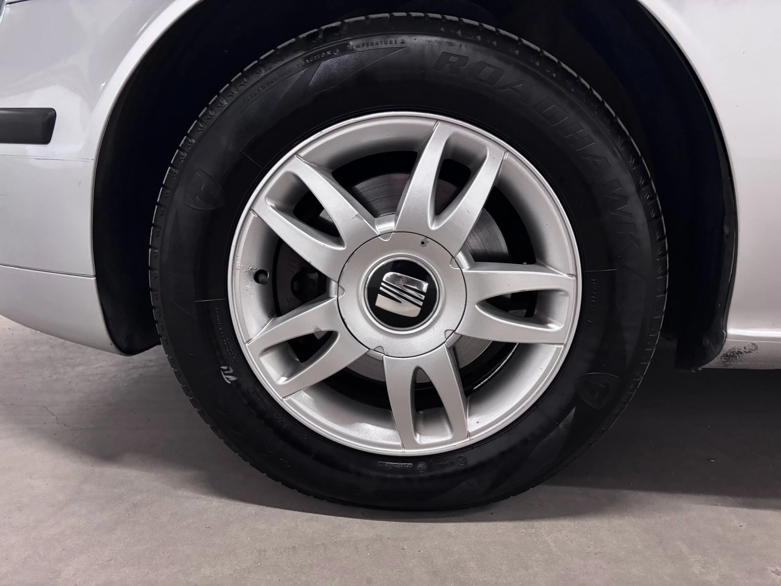 Seat Leon 1.9 TDI, снимка 7 - Автомобили и джипове - 56648156