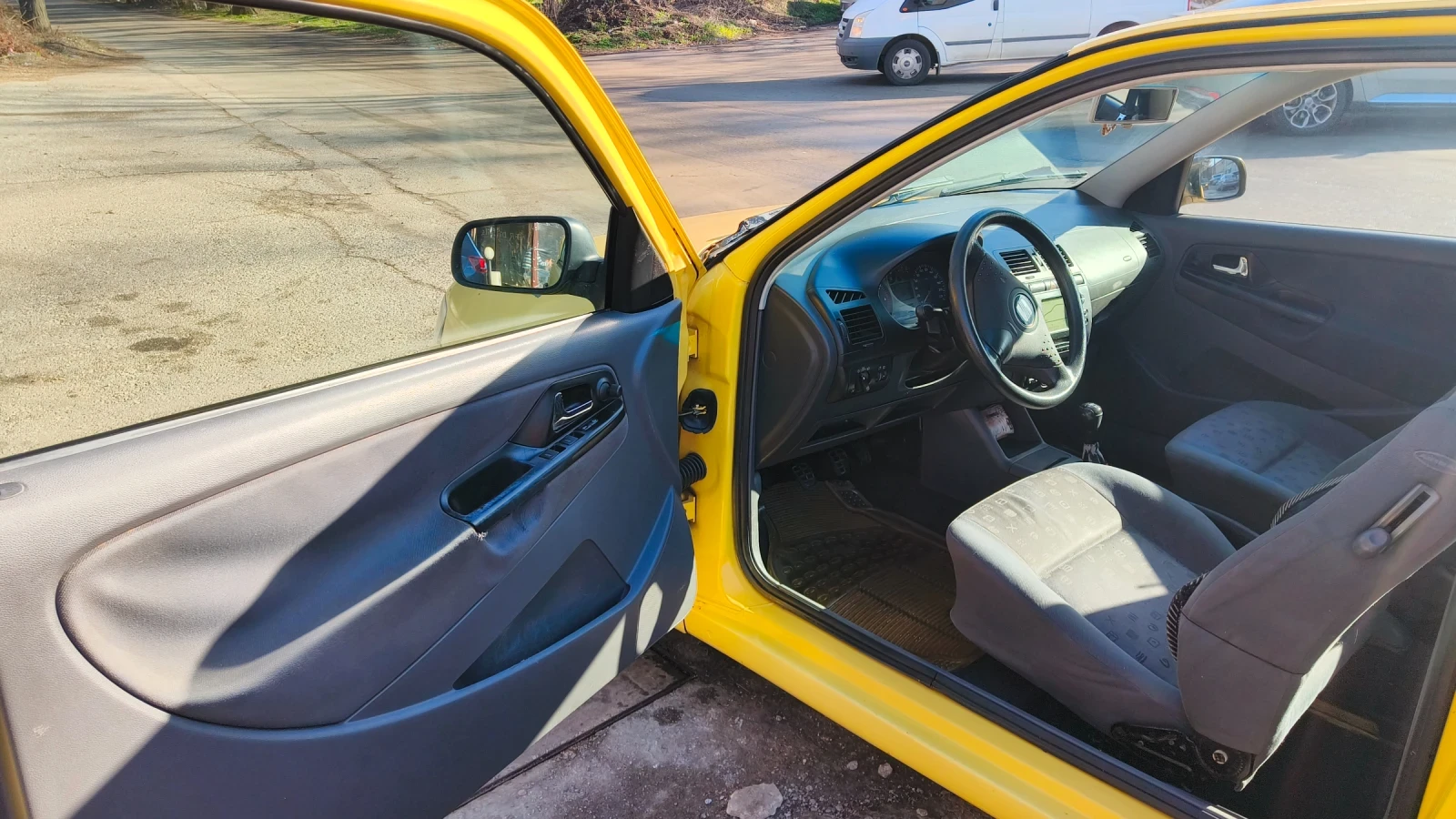 Seat Ibiza, снимка 8 - Автомобили и джипове - 56692036