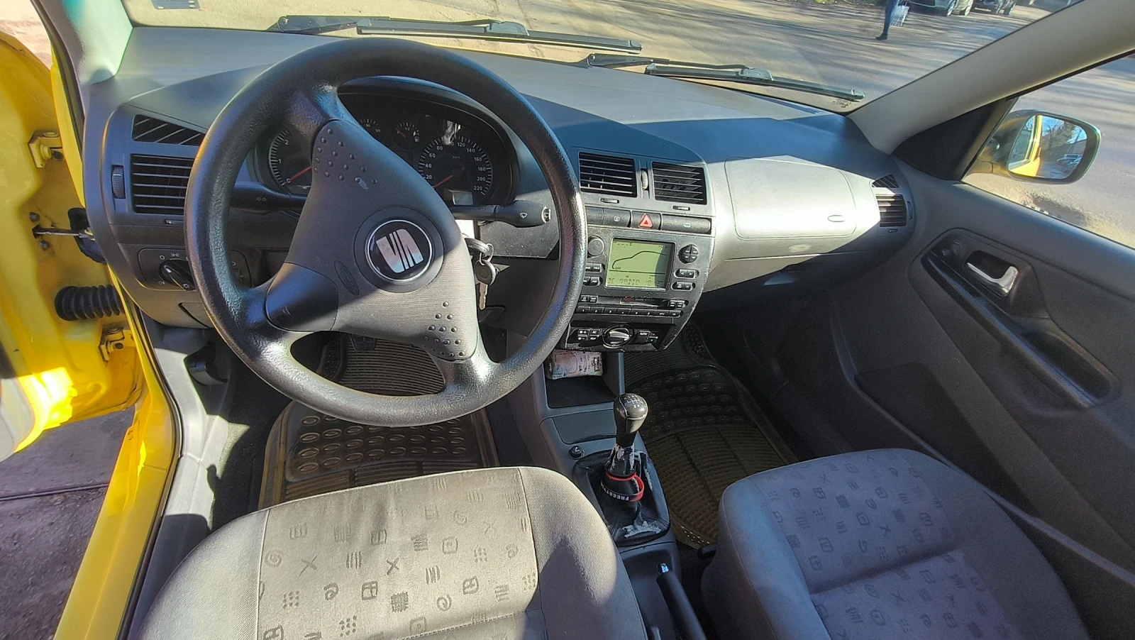 Seat Ibiza, снимка 13 - Автомобили и джипове - 56692036
