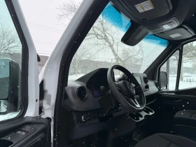 Mercedes-Benz 250 RWD* АвтоКредит* (ЦЕНА ДО БГ), снимка 7