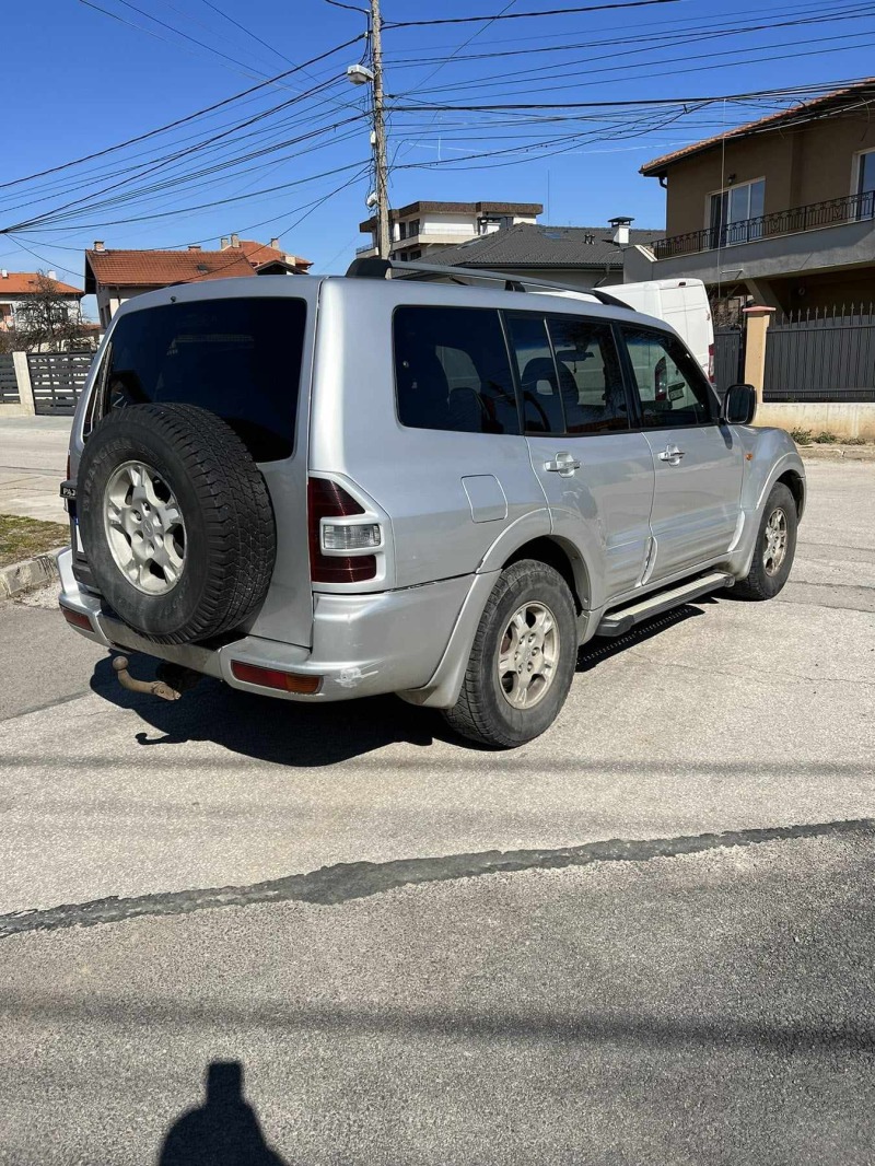 Mitsubishi Pajero, снимка 4 - Автомобили и джипове - 46318714
