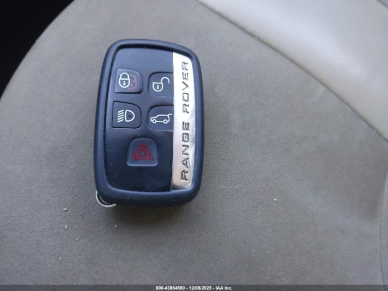 Land Rover Range Rover Evoque 2.0L I-4 DI, DOHC, VVT, TURBO, 240HP 4X4 Drive, снимка 3 - Автомобили и джипове - 52836420