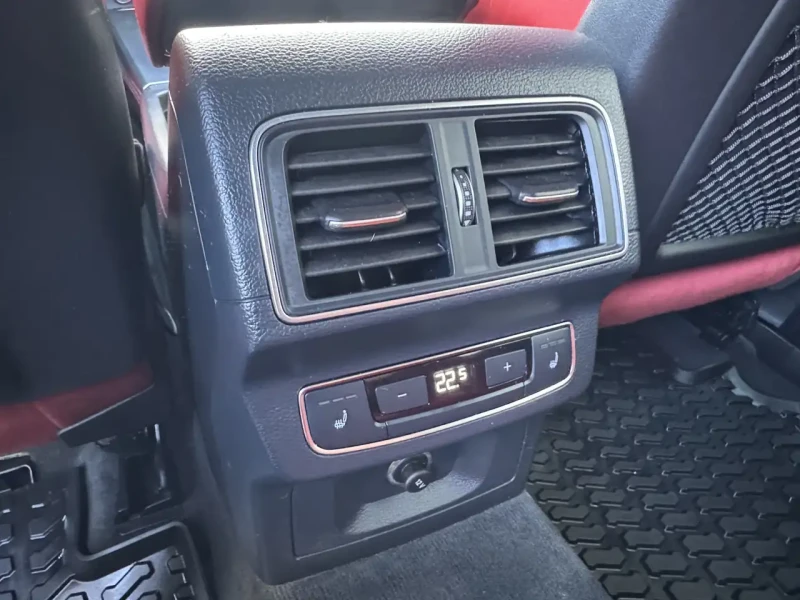 Audi SQ5 TECHNIK| 360| B&O| DISTRONIK| PANO| 8ZF| DIGITAL| , снимка 16 - Автомобили и джипове - 53201323