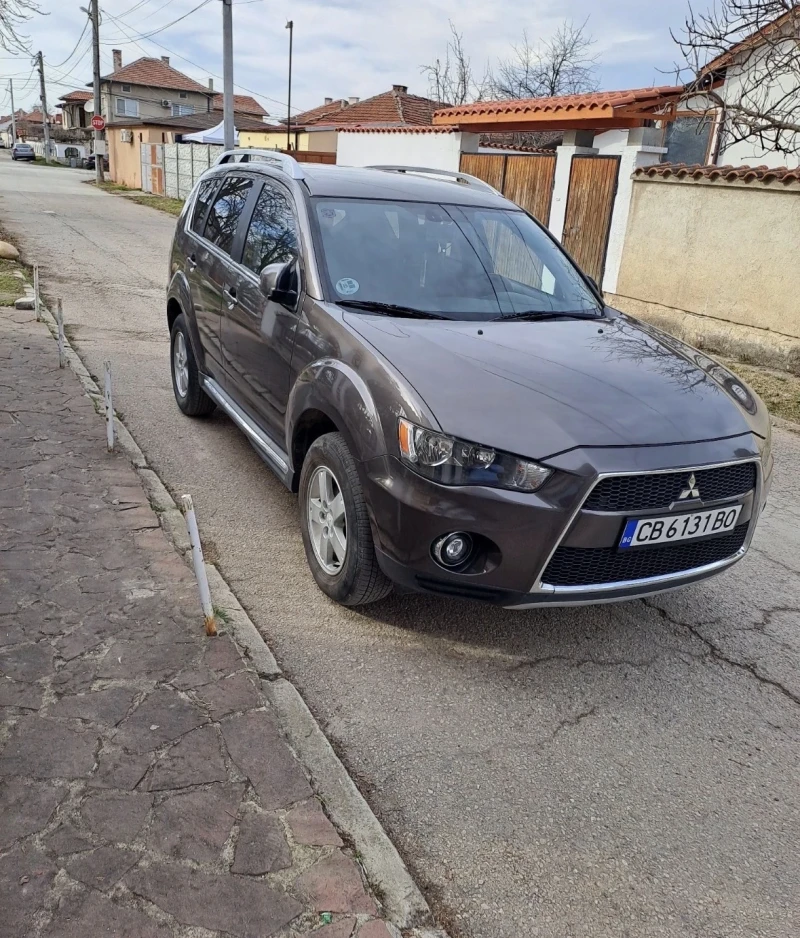 Mitsubishi Outlander, снимка 2 - Автомобили и джипове - 53264260