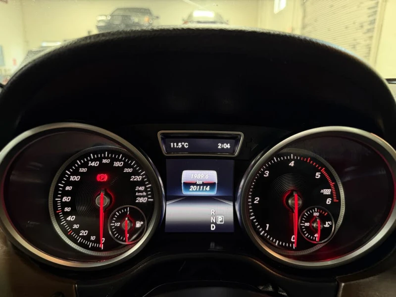 Mercedes-Benz GLE 350 4MATIC AMG PACK* HARMAN KARDON* 360 CAM* PANORAMA*, снимка 9 - Автомобили и джипове - 53560310